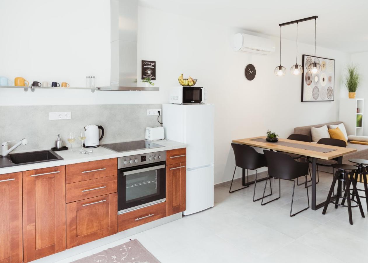 Major11 Apartman - Zsolnay Negyed เปตช์ ภายนอก รูปภาพ
