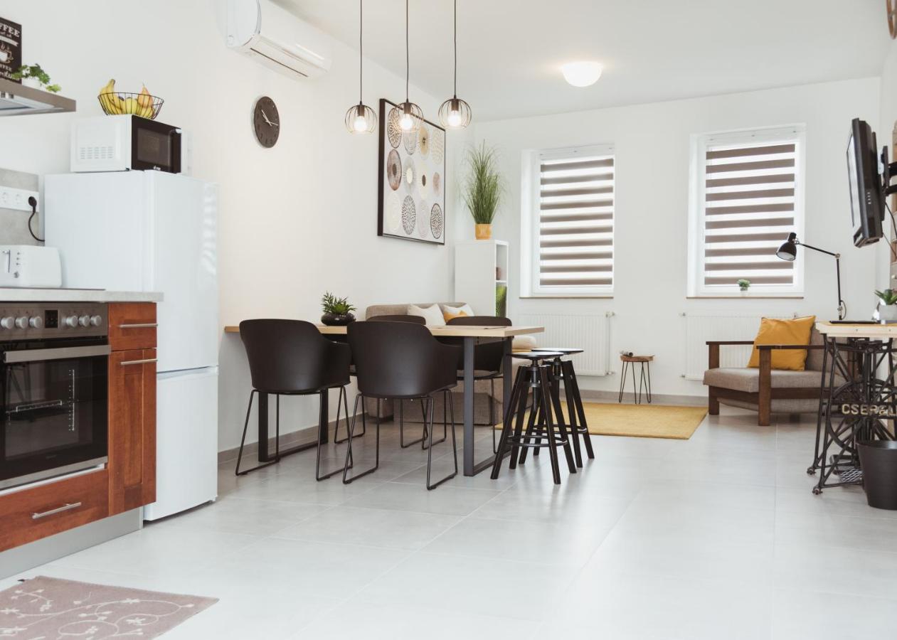 Major11 Apartman - Zsolnay Negyed เปตช์ ภายนอก รูปภาพ