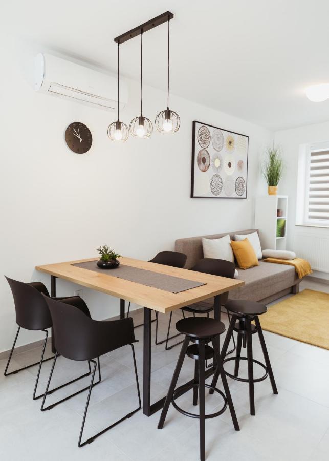 Major11 Apartman - Zsolnay Negyed เปตช์ ภายนอก รูปภาพ
