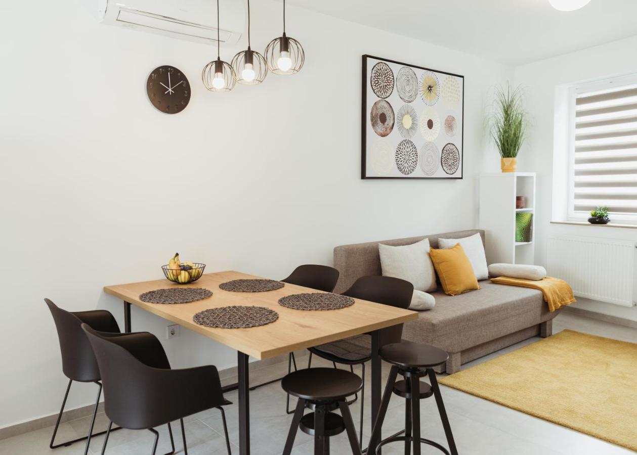 Major11 Apartman - Zsolnay Negyed เปตช์ ภายนอก รูปภาพ